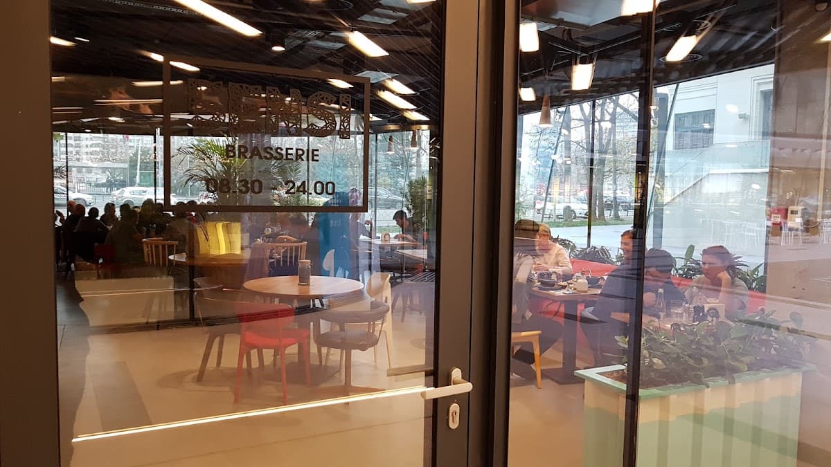 5ENSI by BeanZ Cafe - italian & mexican restaurant in 011813 București