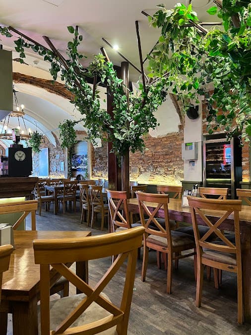 Barbarossa - italian & american restaurant in 430321 Baia Mare