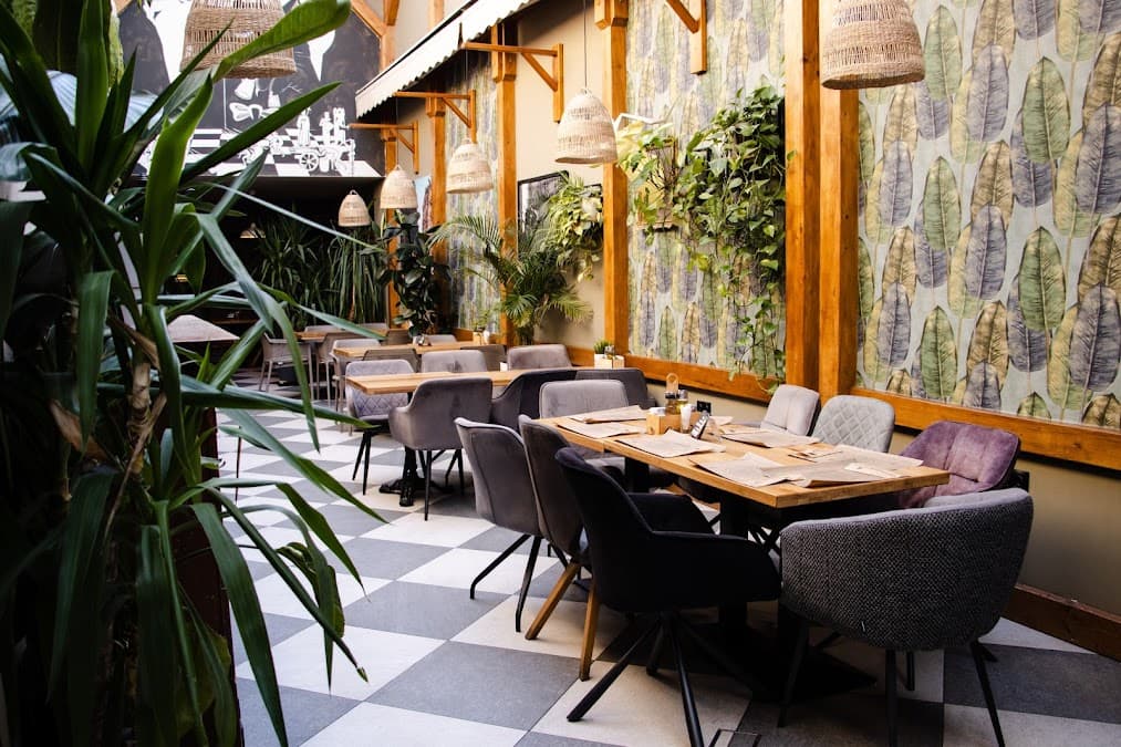 Café Bulgakov - eastern-european & romanian restaurant in Cluj-Napoca 400087