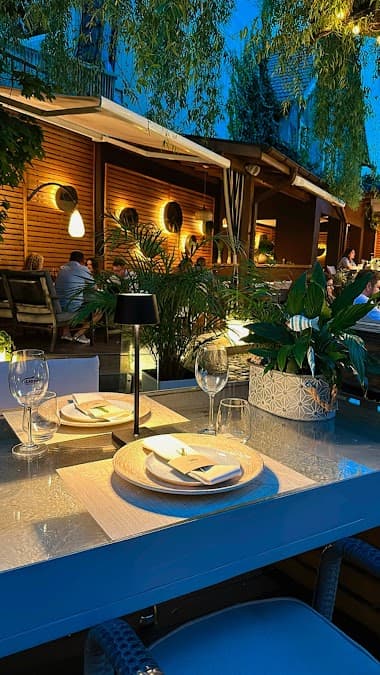Restaurant Sabres - mediterranean & seafood restaurant in 300587 Timișoara