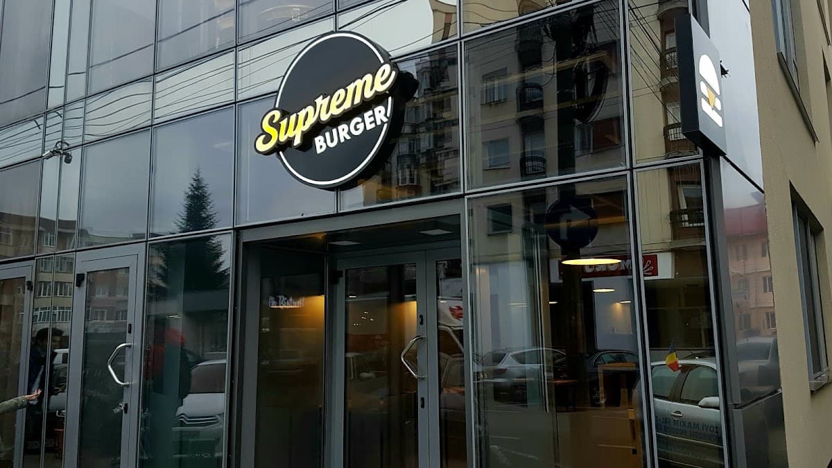 Supreme Burger - american & vegetarian restaurant in 430295 Baia Mare